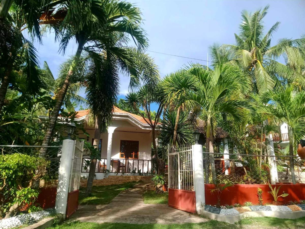 Palmera Palma Private 1-Br Bungalow In Moalboal Exterior foto