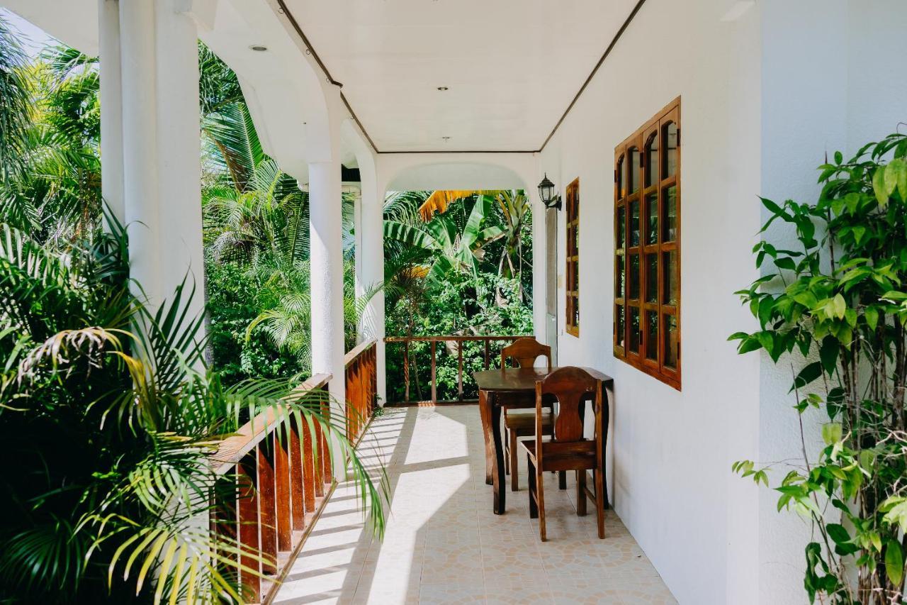 Palmera Palma Private 1-Br Bungalow In Moalboal Exterior foto